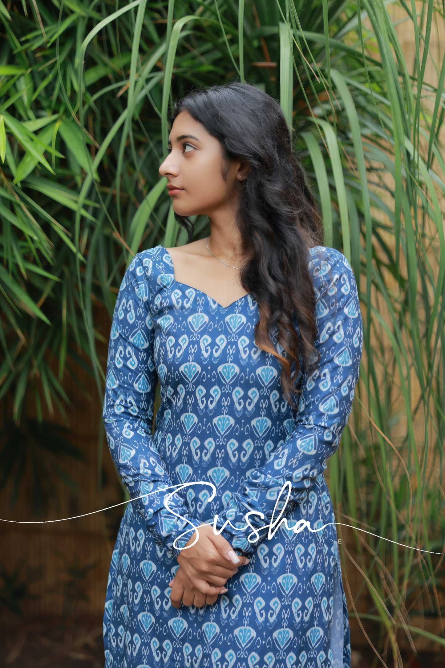 Indigo blue ethnic print (SC013)
